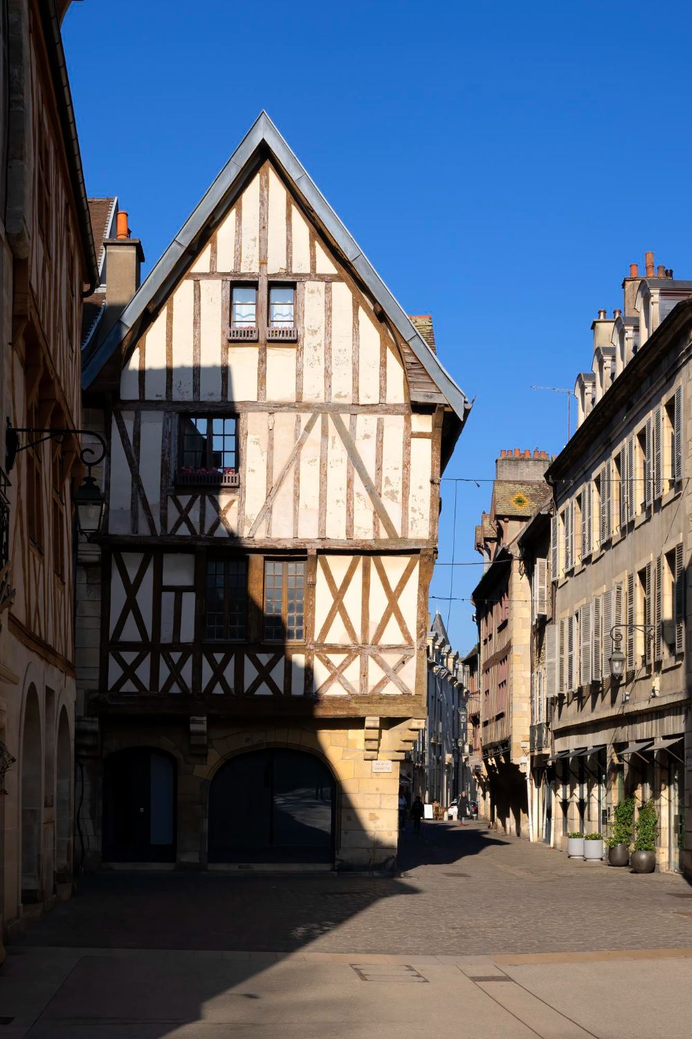 Hébergements à Avot